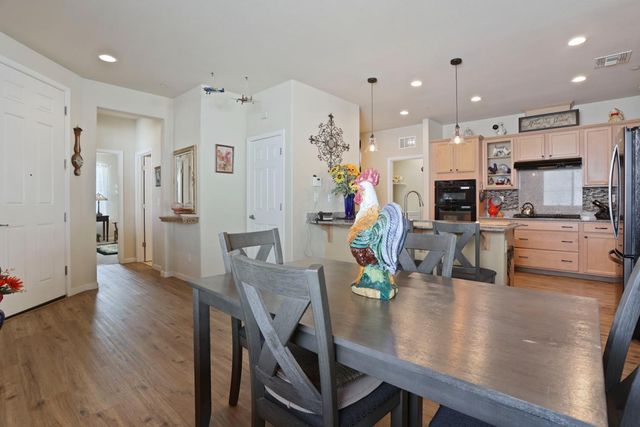 1346 E Chestnut Hill Dr, Manteca, CA 95336
