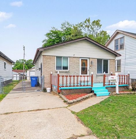 22844 Hillock Avenue, Warren, MI 48089
