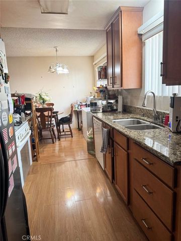 1203 E San Antonio Drive 201, Long Beach, CA 90807