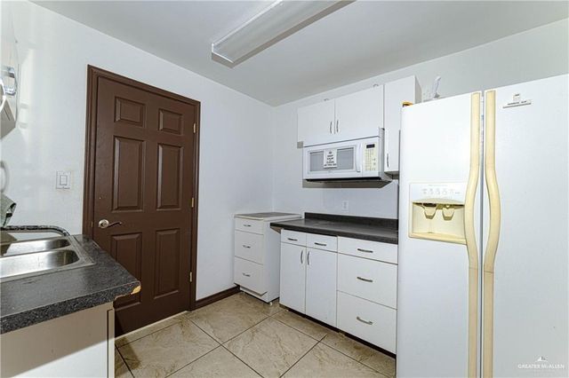 2243 Pecan Boulevard A+B, Mcallen, TX 78501