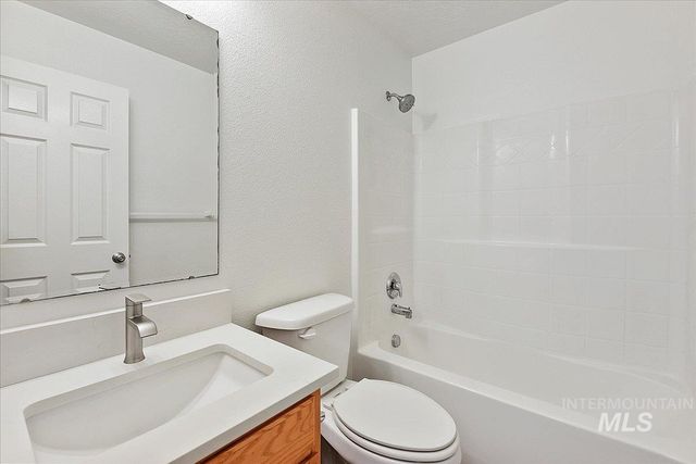 3502 S Twin Springs Way, Nampa, ID 83686