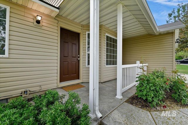 3502 S Twin Springs Way, Nampa, ID 83686