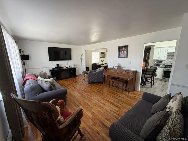 83 Althouse Avenue, East Rockaway, NY 11518