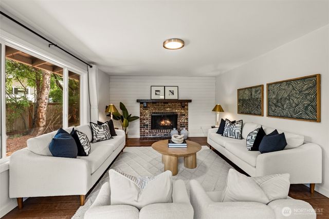 12518 SE 67th Street, Bellevue, WA 98006