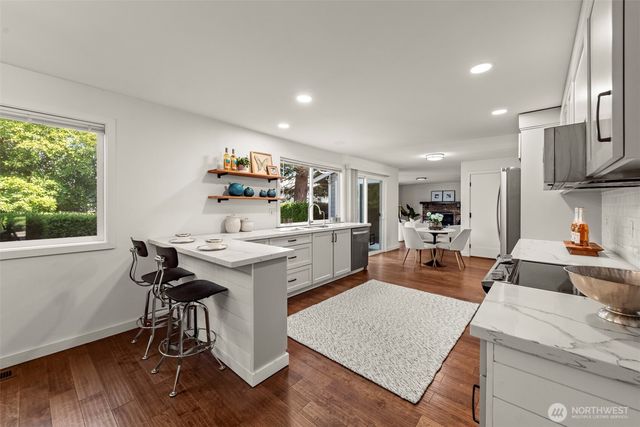 12518 SE 67th Street, Bellevue, WA 98006