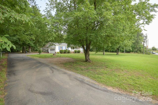 7645 Robinson Church Road, Harrisburg, NC 28075