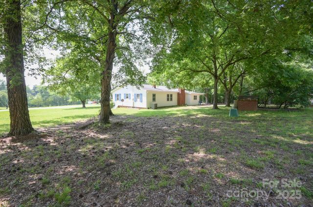 7645 Robinson Church Road, Harrisburg, NC 28075