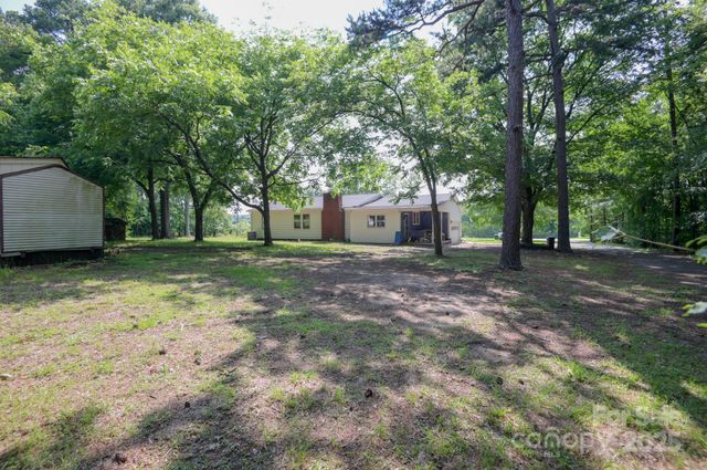 7645 Robinson Church Road, Harrisburg, NC 28075