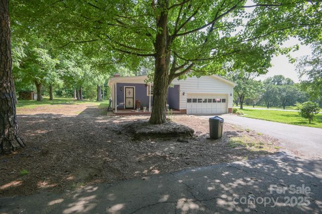 7645 Robinson Church Road, Harrisburg, NC 28075