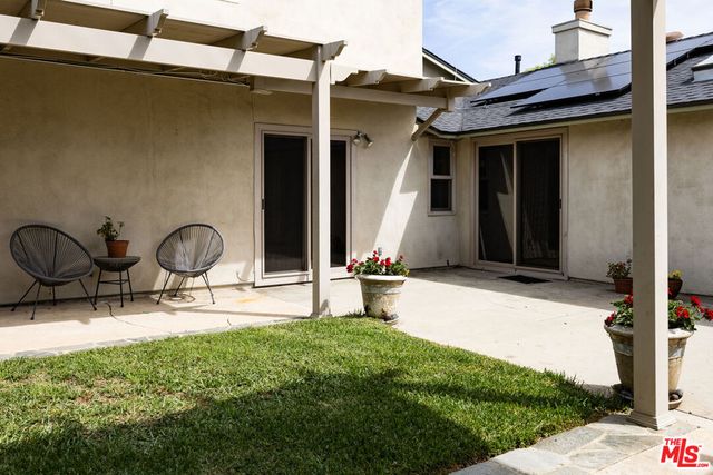 8131 Bianca Avenue, Northridge, CA 91325