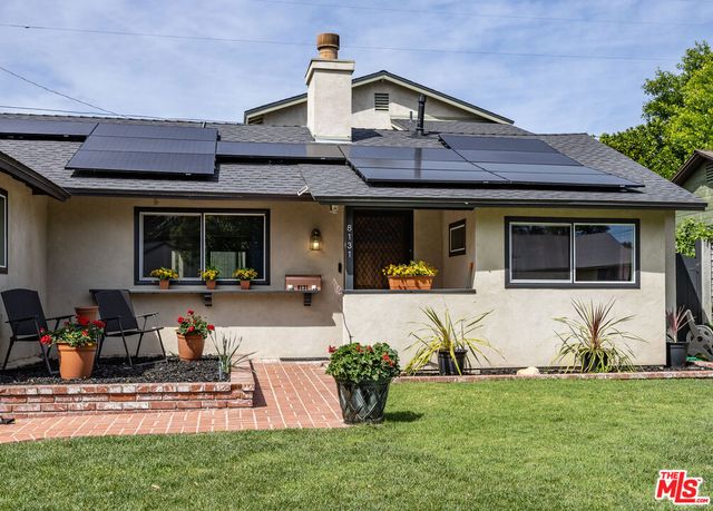 8131 Bianca Avenue, Northridge, CA 91325