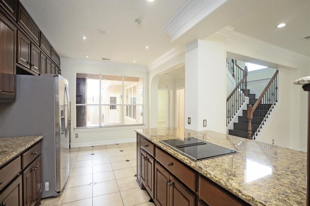 2043 Palm Forest Lane, Houston, TX 77077