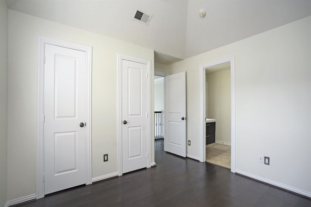 2043 Palm Forest Lane, Houston, TX 77077