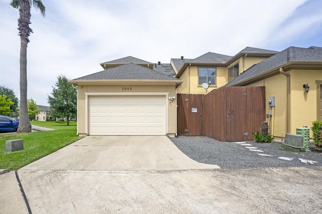 2043 Palm Forest Lane, Houston, TX 77077