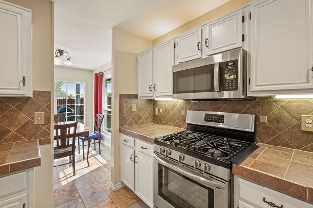 2845 White Oak Drive, Grand Prairie, TX 75052