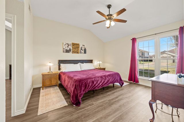 2845 White Oak Drive, Grand Prairie, TX 75052