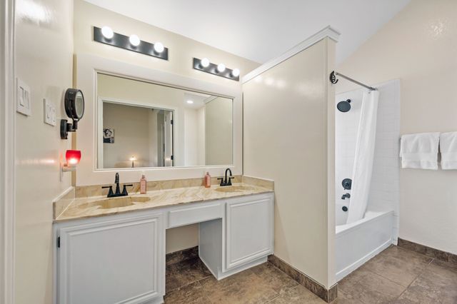 2845 White Oak Drive, Grand Prairie, TX 75052