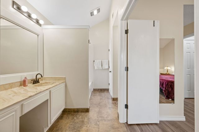 2845 White Oak Drive, Grand Prairie, TX 75052