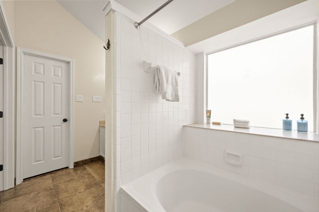 2845 White Oak Drive, Grand Prairie, TX 75052