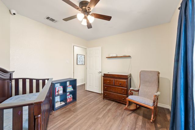 2845 White Oak Drive, Grand Prairie, TX 75052