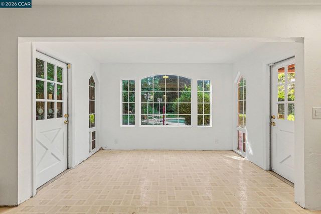 2030 Clearview Ct, Walnut Creek, CA 94598