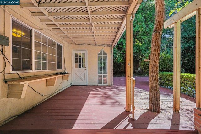 2030 Clearview Ct, Walnut Creek, CA 94598