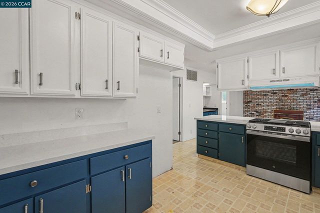 2030 Clearview Ct, Walnut Creek, CA 94598