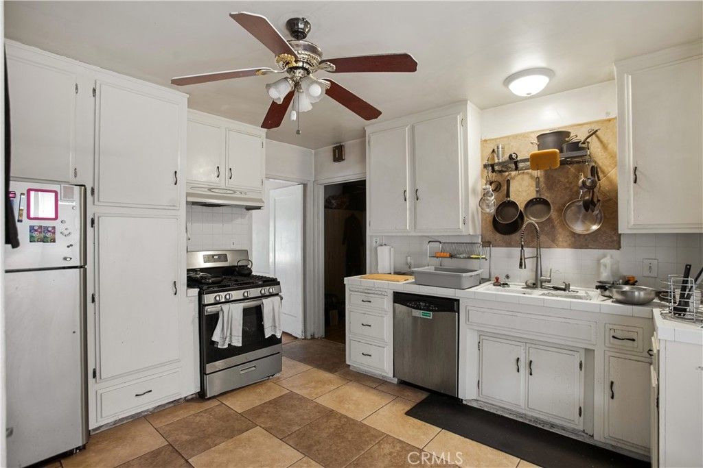 Image 6 of property listing at 75 W Woodruff Avenue, Arcadia, CA 91007
