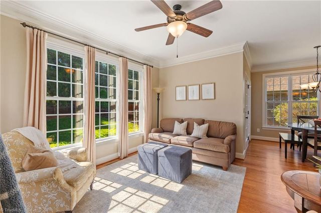 4391 Barrington Oaks Court, Clemmons, NC 27012