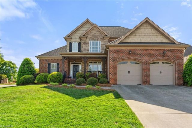 4391 Barrington Oaks Court, Clemmons, NC 27012