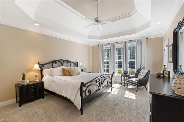 4391 Barrington Oaks Court, Clemmons, NC 27012