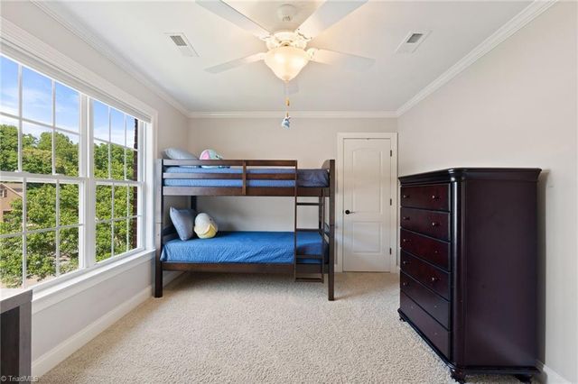 4391 Barrington Oaks Court, Clemmons, NC 27012