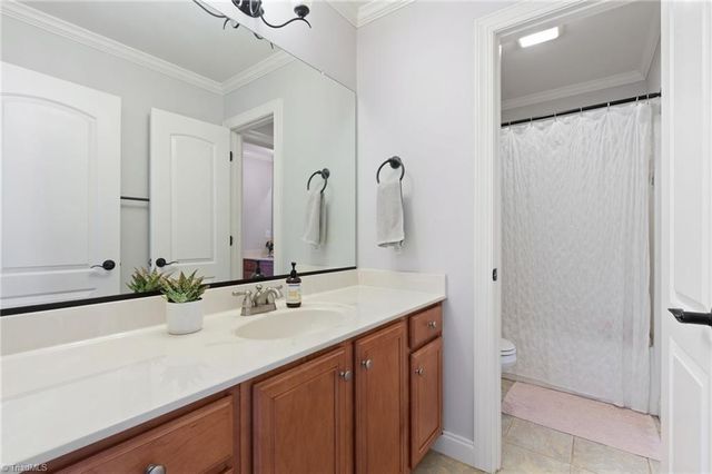 4391 Barrington Oaks Court, Clemmons, NC 27012