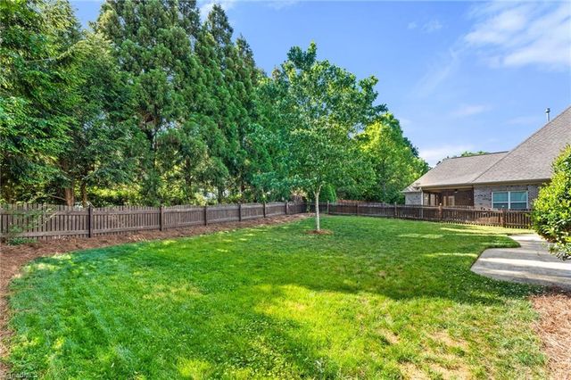 4391 Barrington Oaks Court, Clemmons, NC 27012