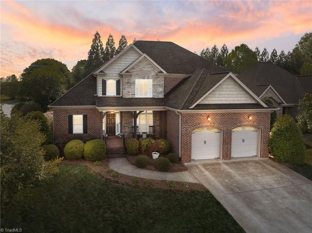 4391 Barrington Oaks Court, Clemmons, NC 27012