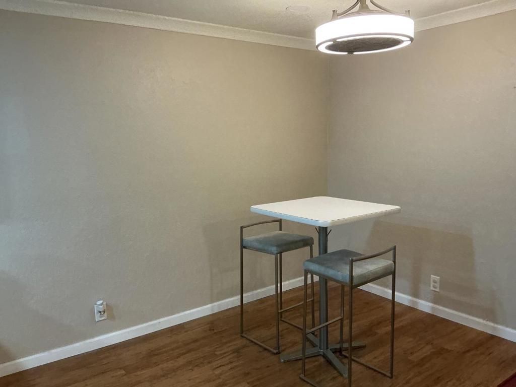 Image 5 of property listing at 259 N Capitol Avenue 180, San Jose, CA 95127