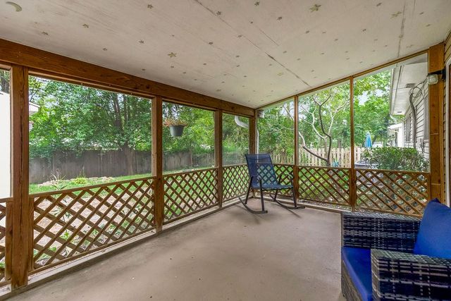 2721 S 53rd Street, Kansas City, KS 66106