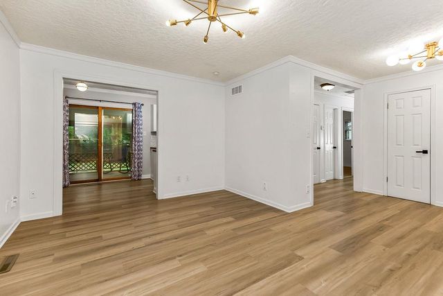 2721 S 53rd Street, Kansas City, KS 66106