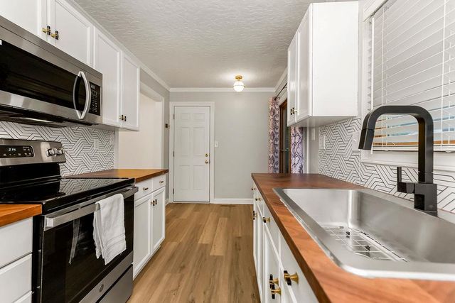 2721 S 53rd Street, Kansas City, KS 66106