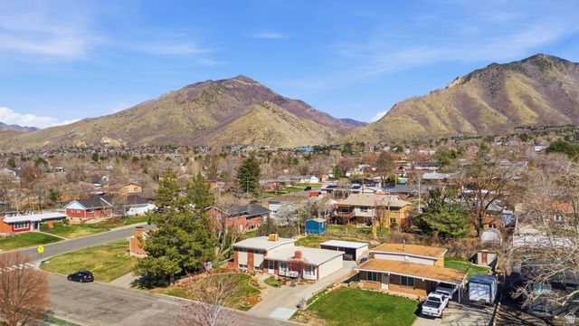 4151 S 3100 E, Holladay, UT 84124