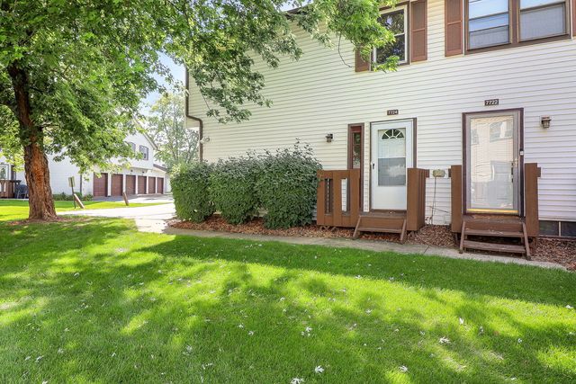 7724 W Douglas Court 1-3, Frankfort, IL 60423