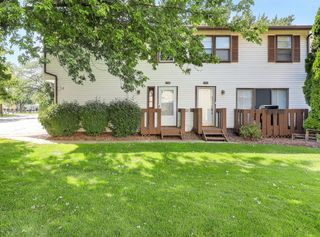 7724 W Douglas Court 1-3, Frankfort, IL 60423