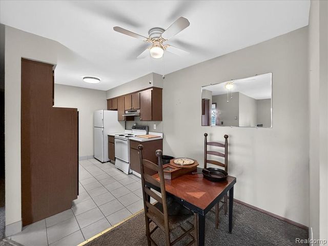 32095 Beaconsfield Street 29, Roseville, MI 48066
