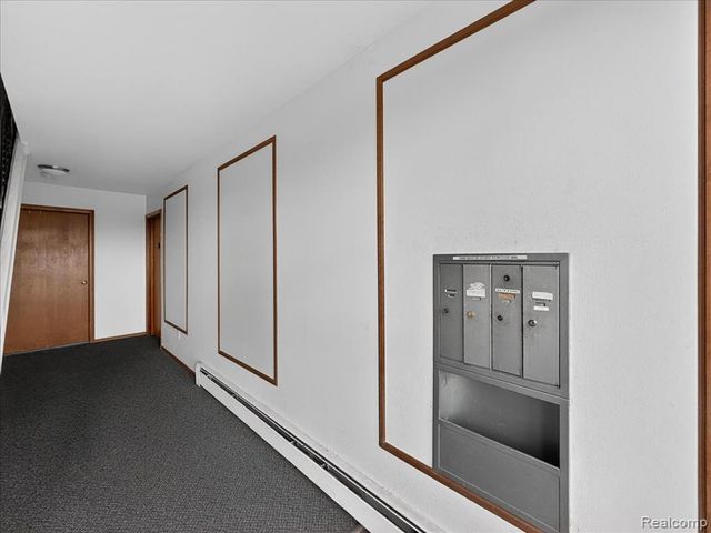 32095 Beaconsfield Street 29, Roseville, MI 48066