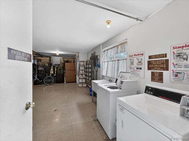 32095 Beaconsfield Street 29, Roseville, MI 48066