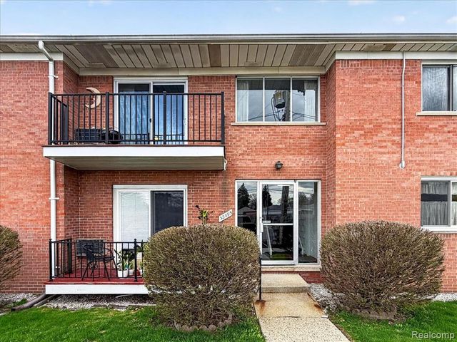 32095 Beaconsfield Street 29, Roseville, MI 48066