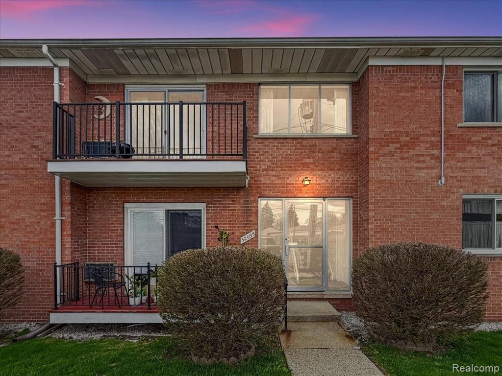 32095 Beaconsfield Street 29, Roseville, MI 48066