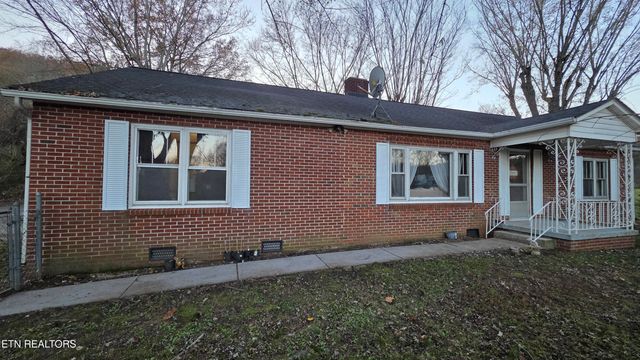 992 Walden Ridge Lane, Caryville, TN 37714