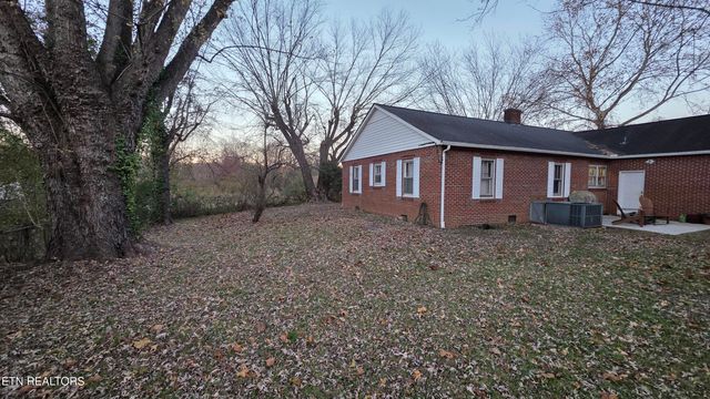 992 Walden Ridge Lane, Caryville, TN 37714