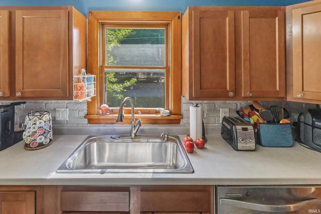 124 Court Street, New Haven, IN 46774